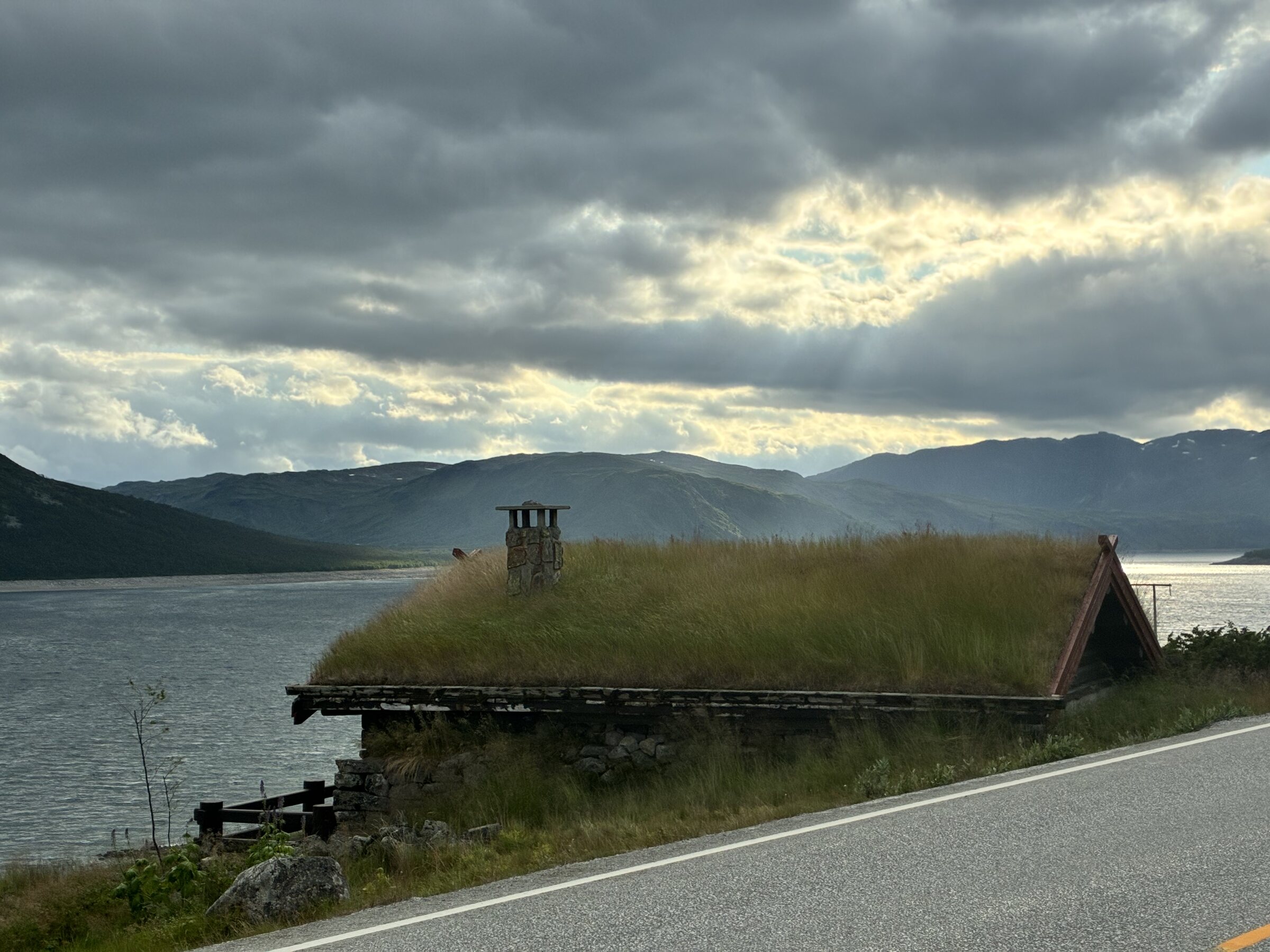 TCRNO12 – Tag 3: Jotunheimvegen, Gegenwind und endlich im Rennen angekommen