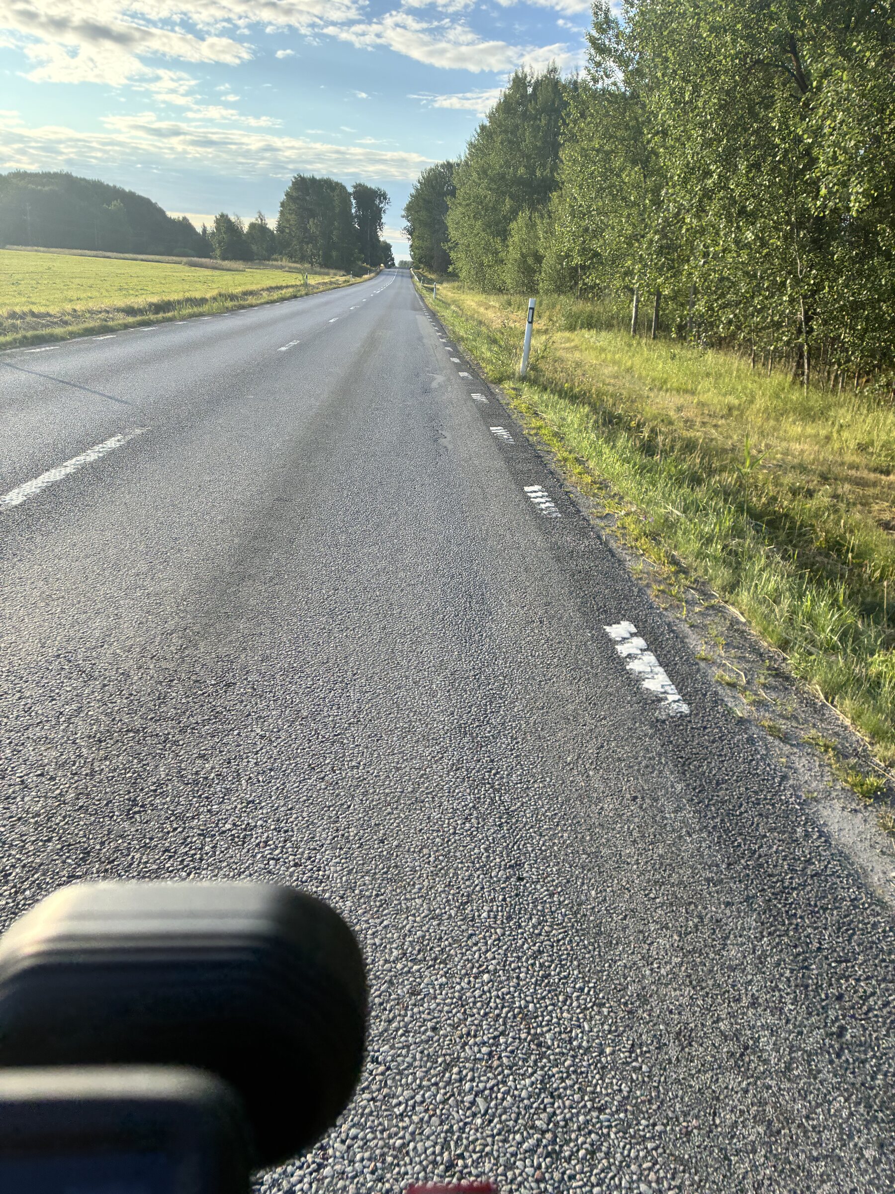 Schwedische Straße auf dem Weg Richtung Nynäshamn