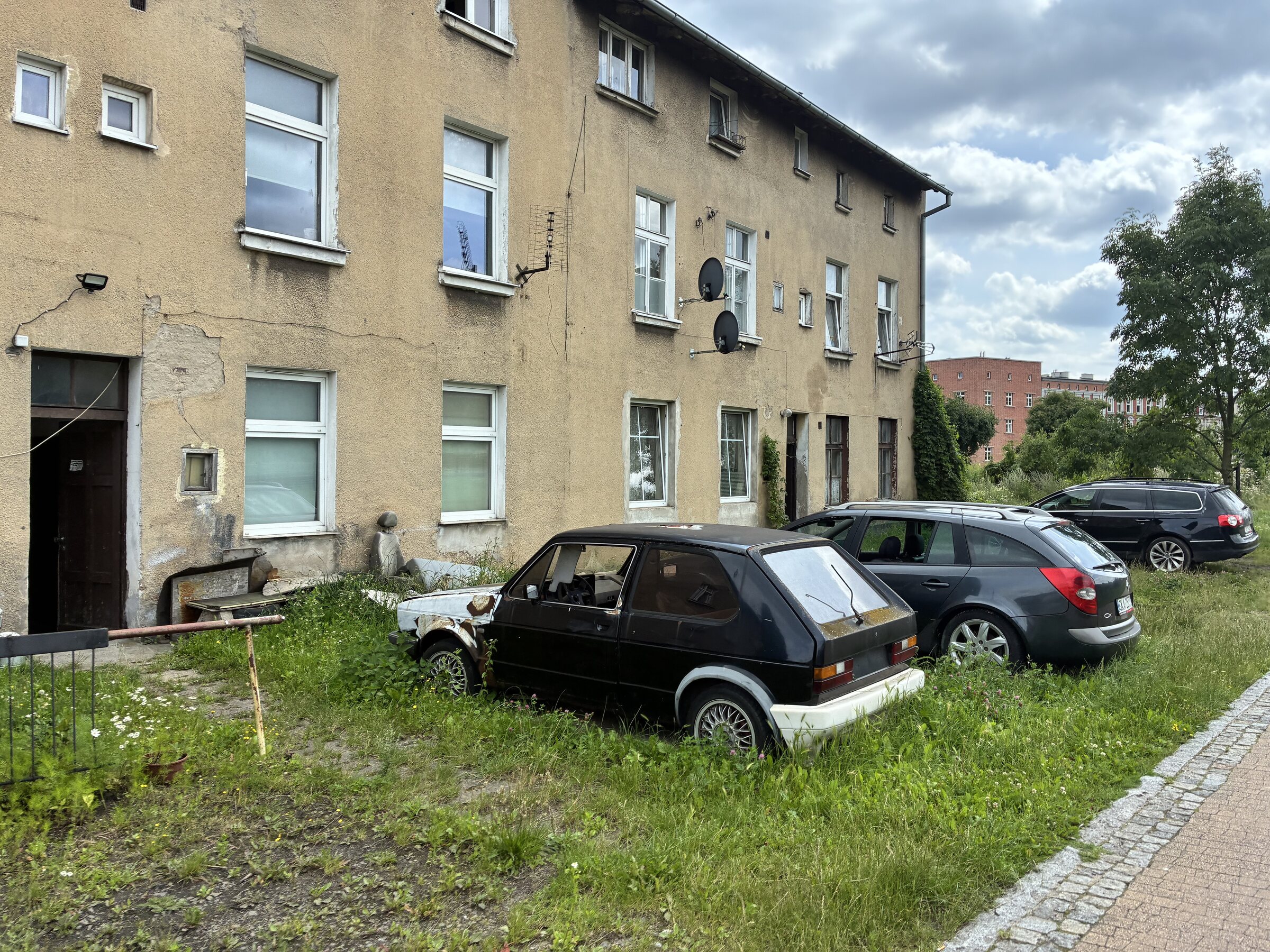 Straße und Gebäude in Polen